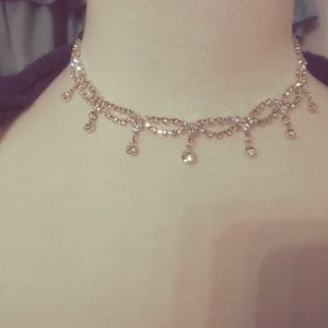 Classy Rhinestone Choker Necklace
